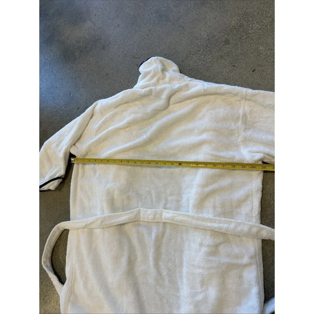 Weezie Towels Short Signature Robe Women White Size M Monogram Button Tie Waist
